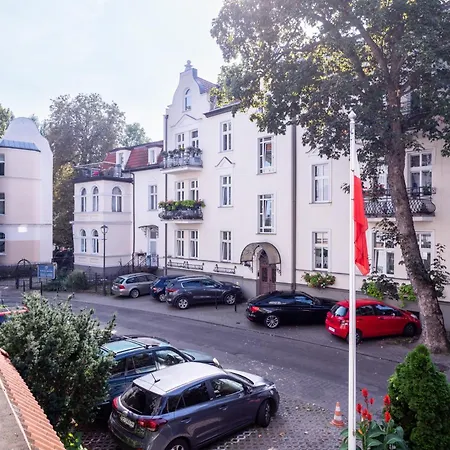 Elegant Victus Apartments In Sopot Close To The Beach By Noclegi Renters-3